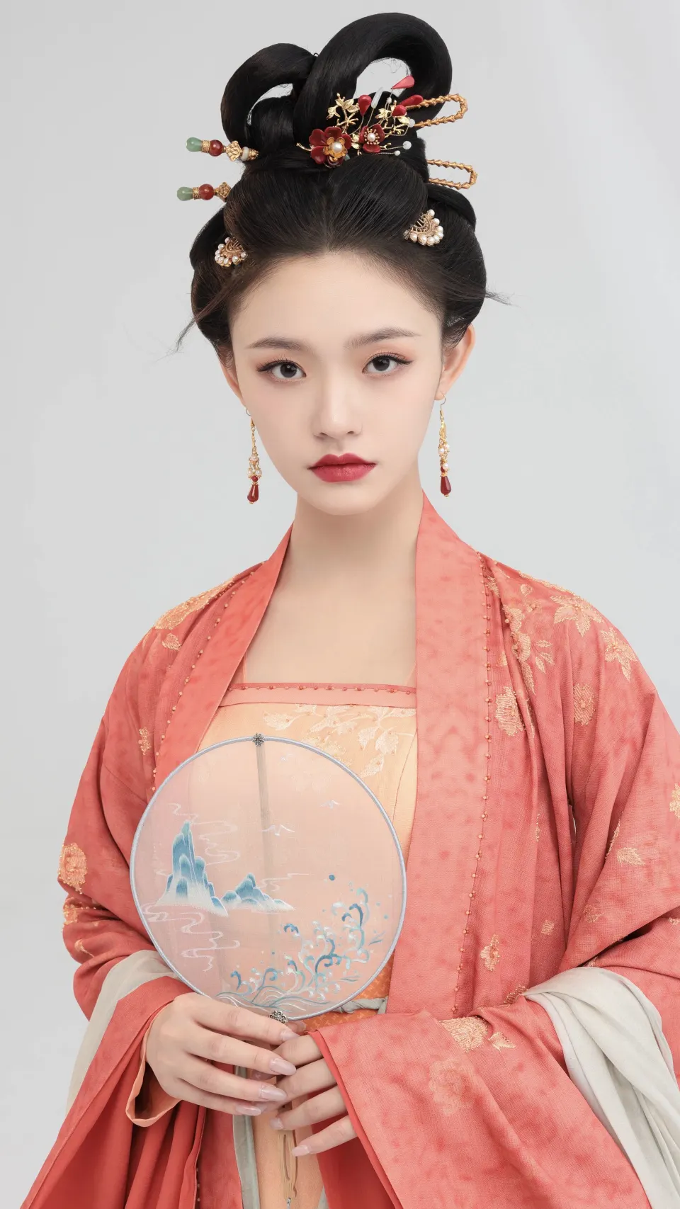 粉衣持扇古风仕女